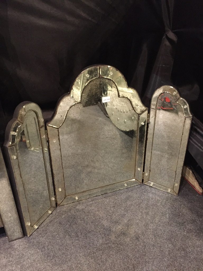 ANTIQUE VENETIAN MIRROR