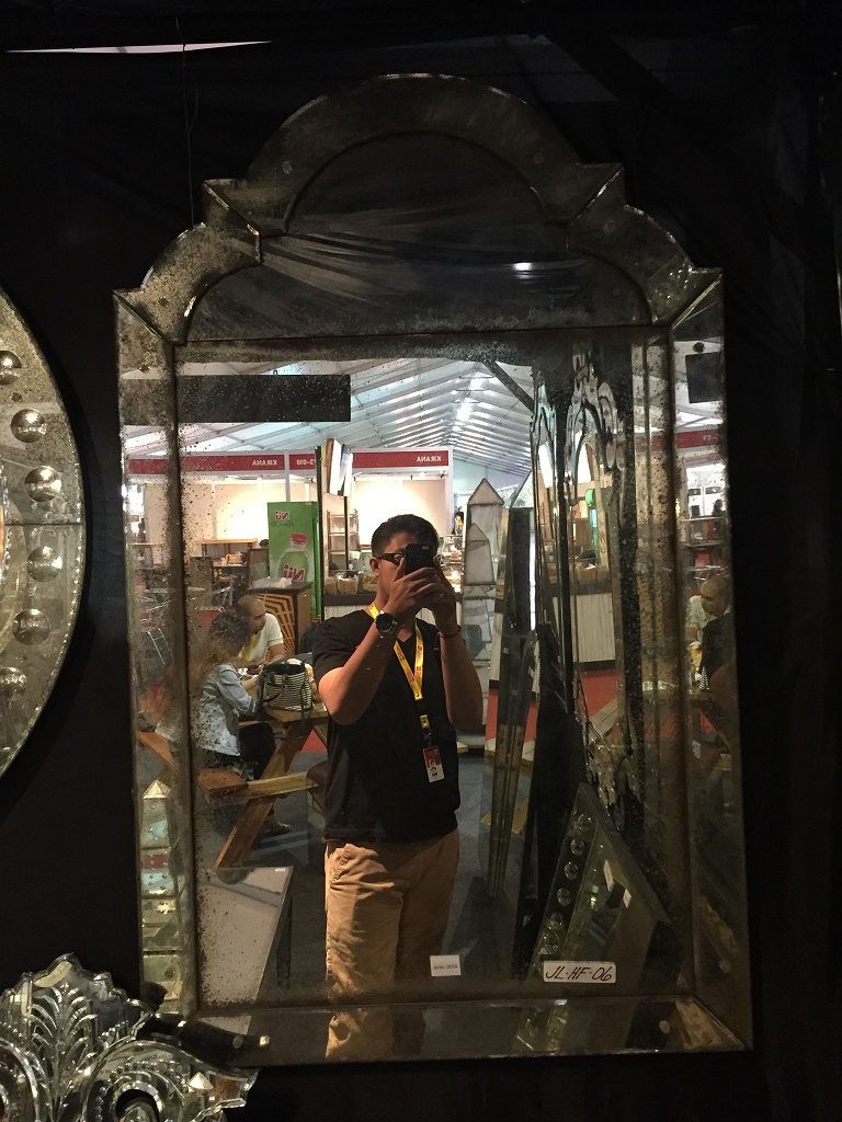 ANTIQUE VENETIAN MIRROR